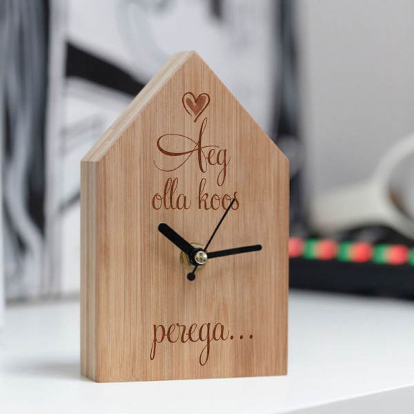 Bambusest majakujuline kell "Aeg olla koos perega"
