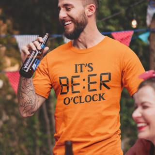 T-särk "It's beer o'clock"