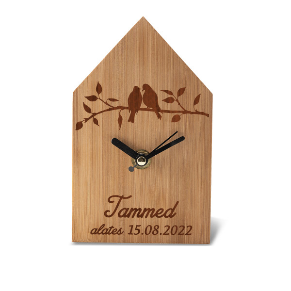 Bambusest majakujuline kell "Perekond" Sinu valitud perekonnanime ja kuupäevaga