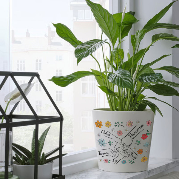 Elegantne lillepott "Vanaema ja lapselapsed" lapselaste nimedega