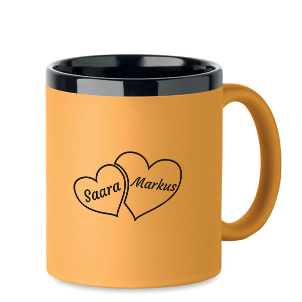 Graveeritud kruus "Hearts" Sinu valitud nimedega