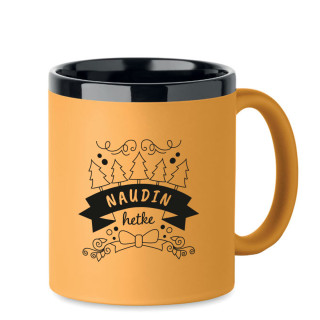 Graveeritud kruus "Naudin hetke"