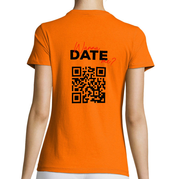 Naiste T-särk "Wanna date me?" personaalse QR-koodiga